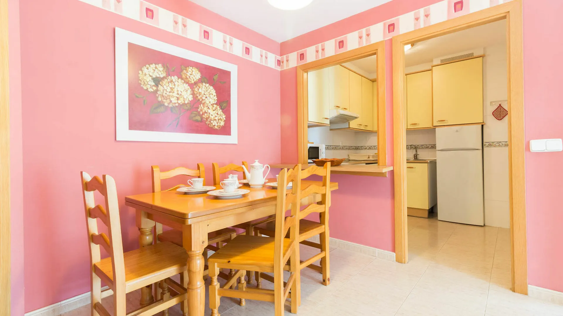 Costa Daurada Apartaments - Larimar Salou 0*,  Spain