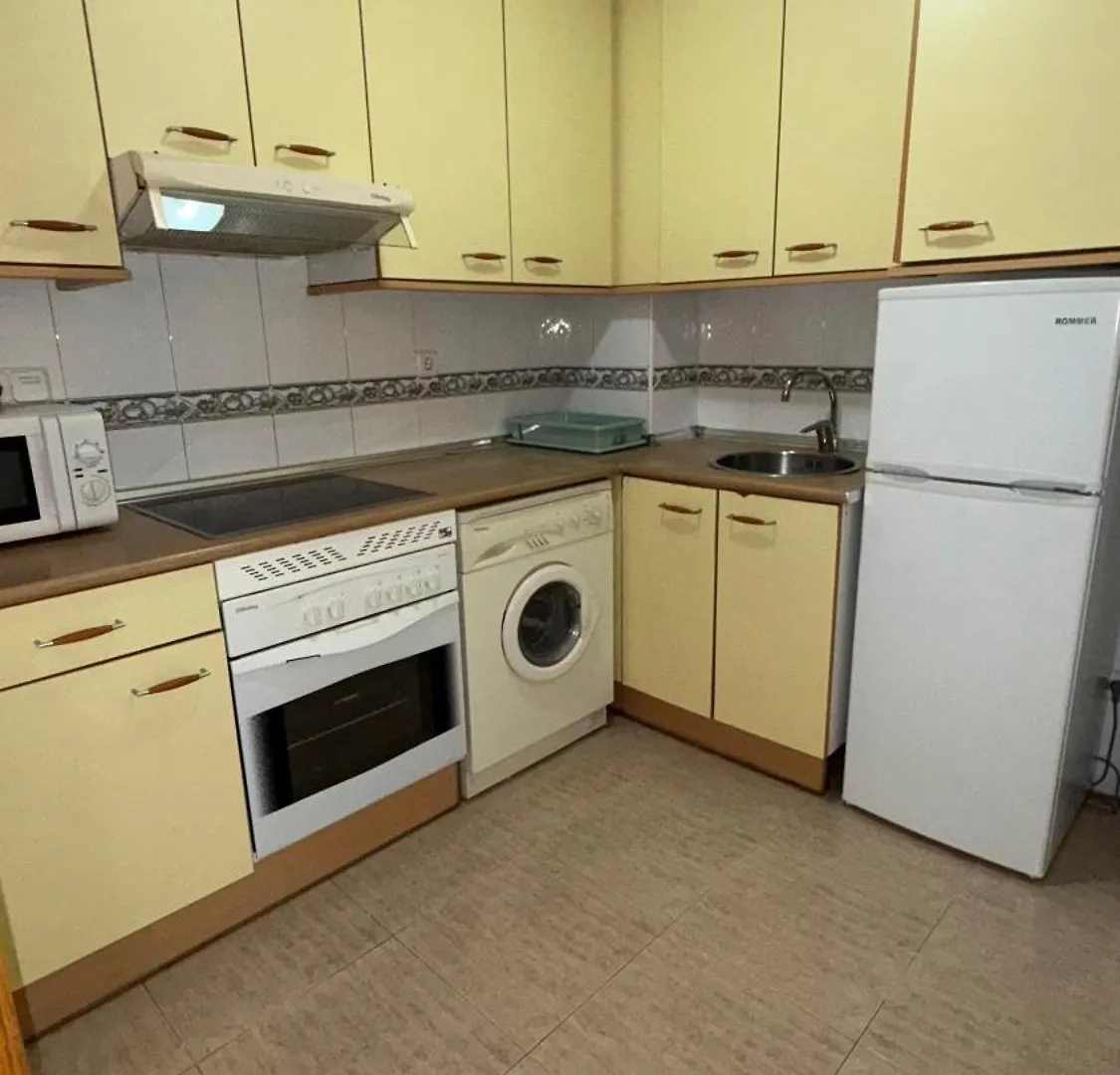 Costa Daurada Apartaments - Larimar Salou 0*,  Hiszpania