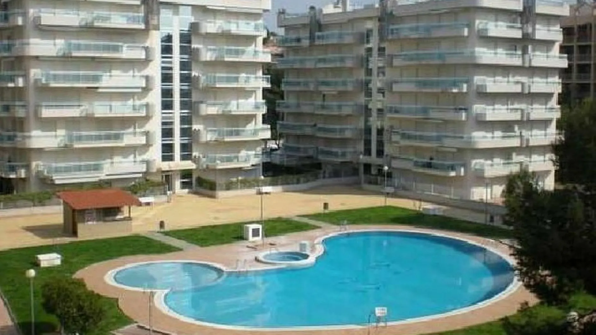 Costa Daurada Apartaments - Larimar Salou