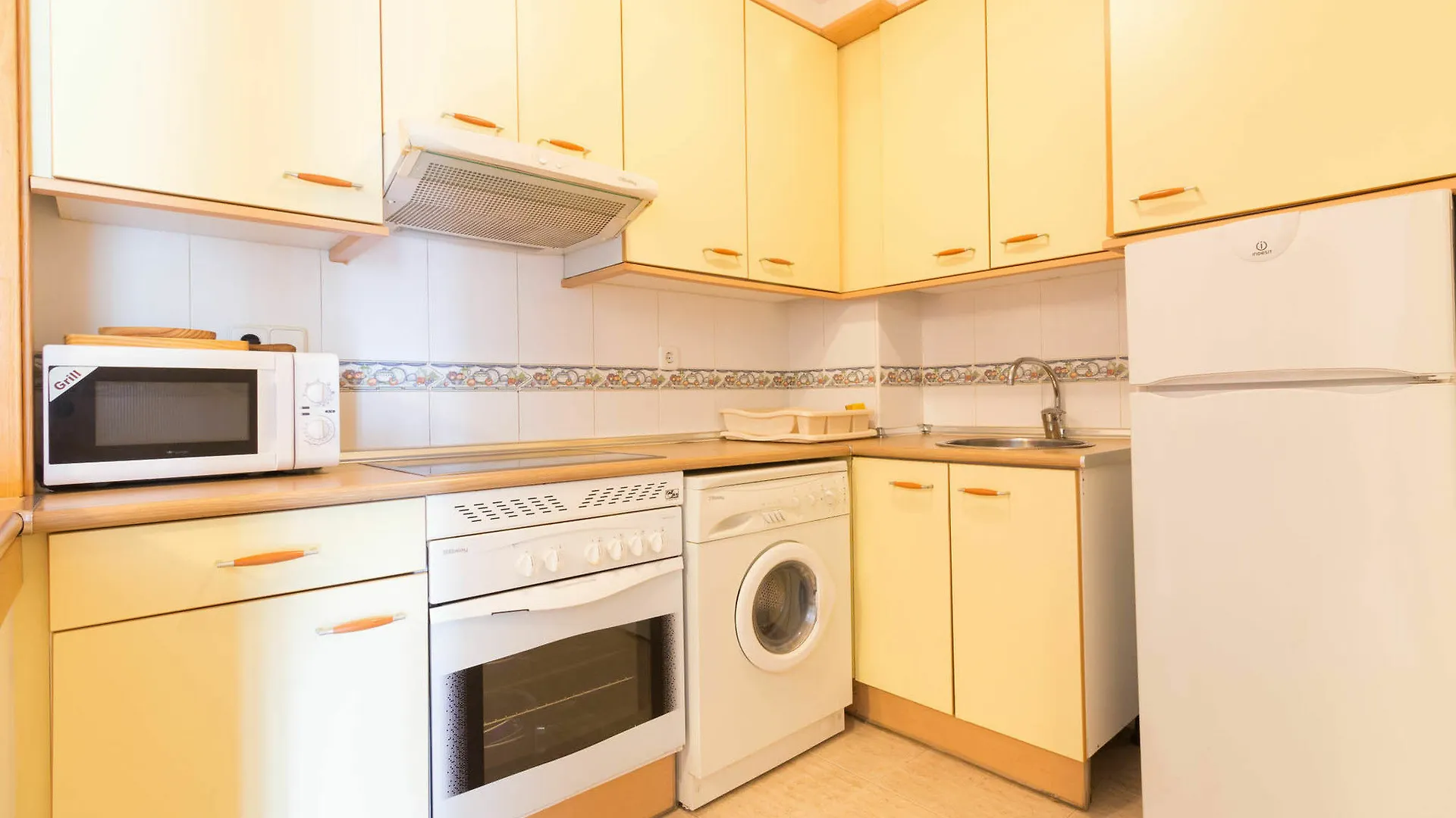 Costa Daurada Apartaments - Larimar Salou Apartament